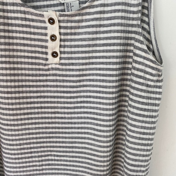 Striped Tank Top - Picture 2 of 4